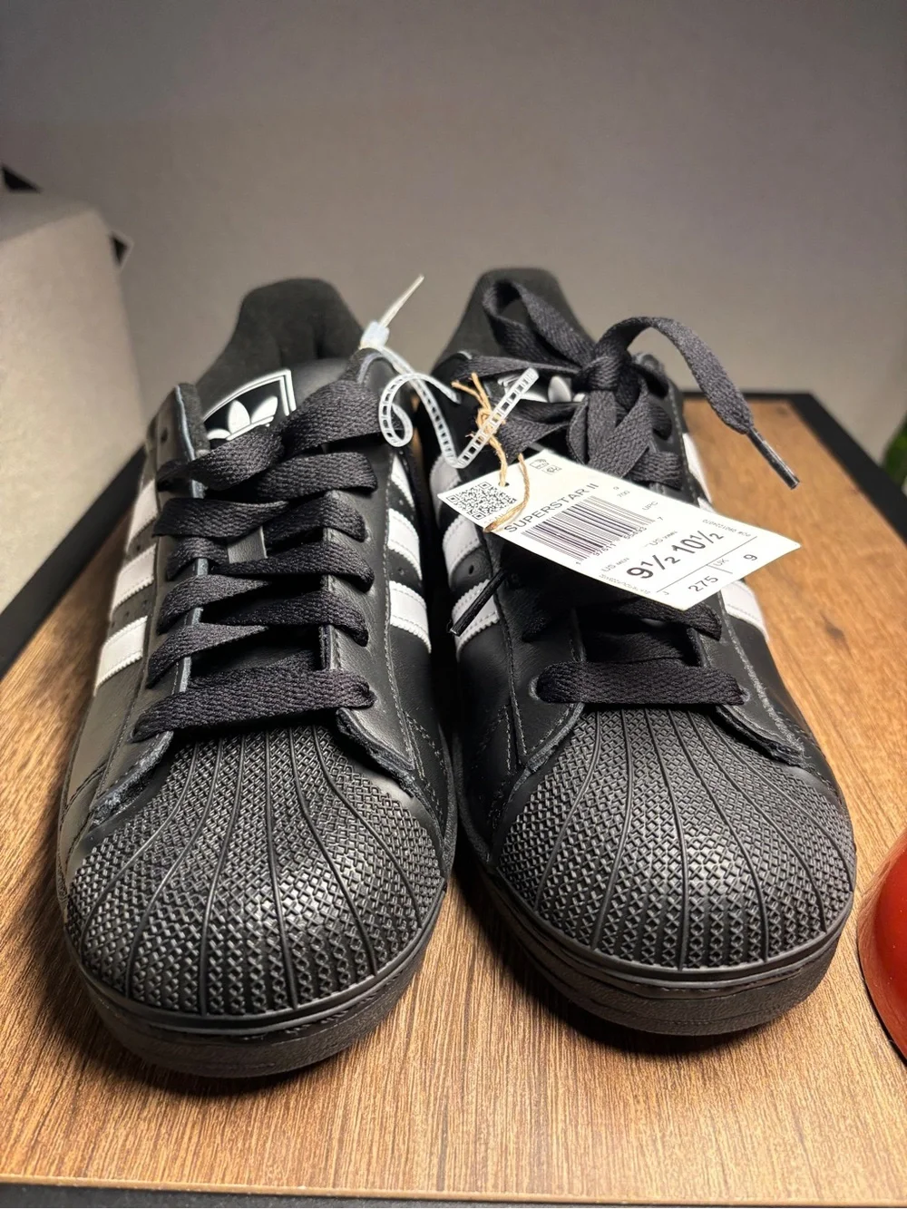 adidas low top
